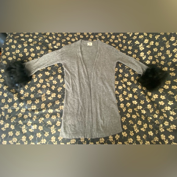 Qi Cashmere Cashmere & Fox-Fur Cuff Cardigan Sweater / Size XSmall - Picture 4 of 17